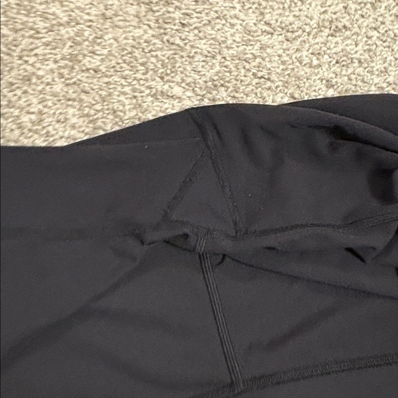 Lululemon Mix & Mesh Crop *21" Black / Chirasu Black - Picture 7 of 7